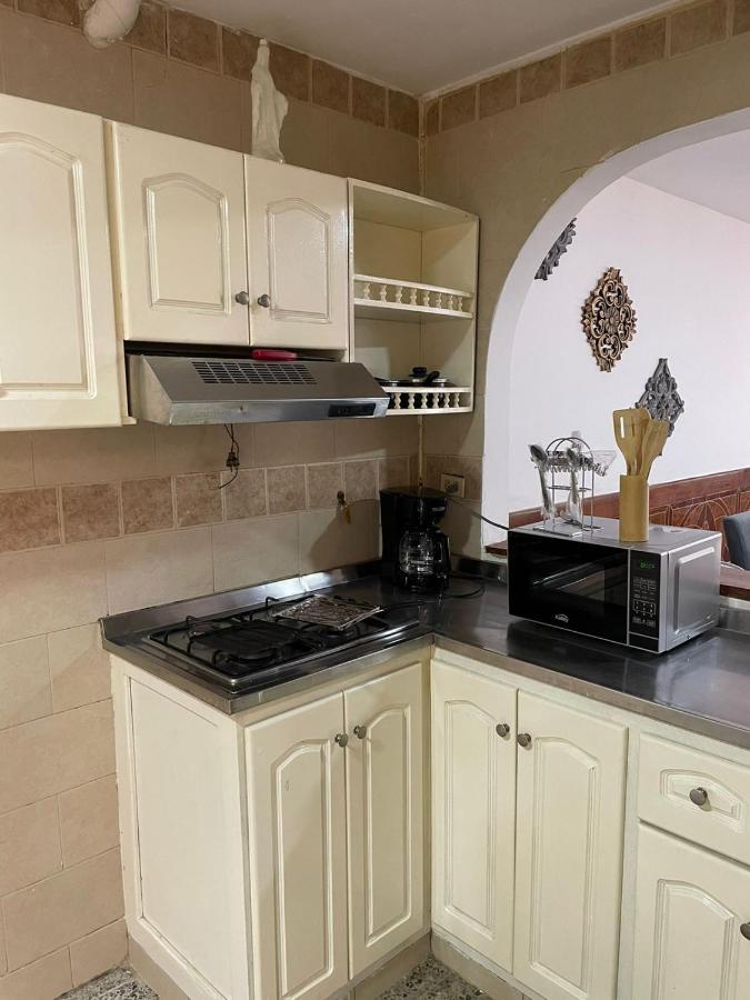 דירות מדיין Casa Al Frente Del Pueblito Paisa מראה חיצוני תמונה
